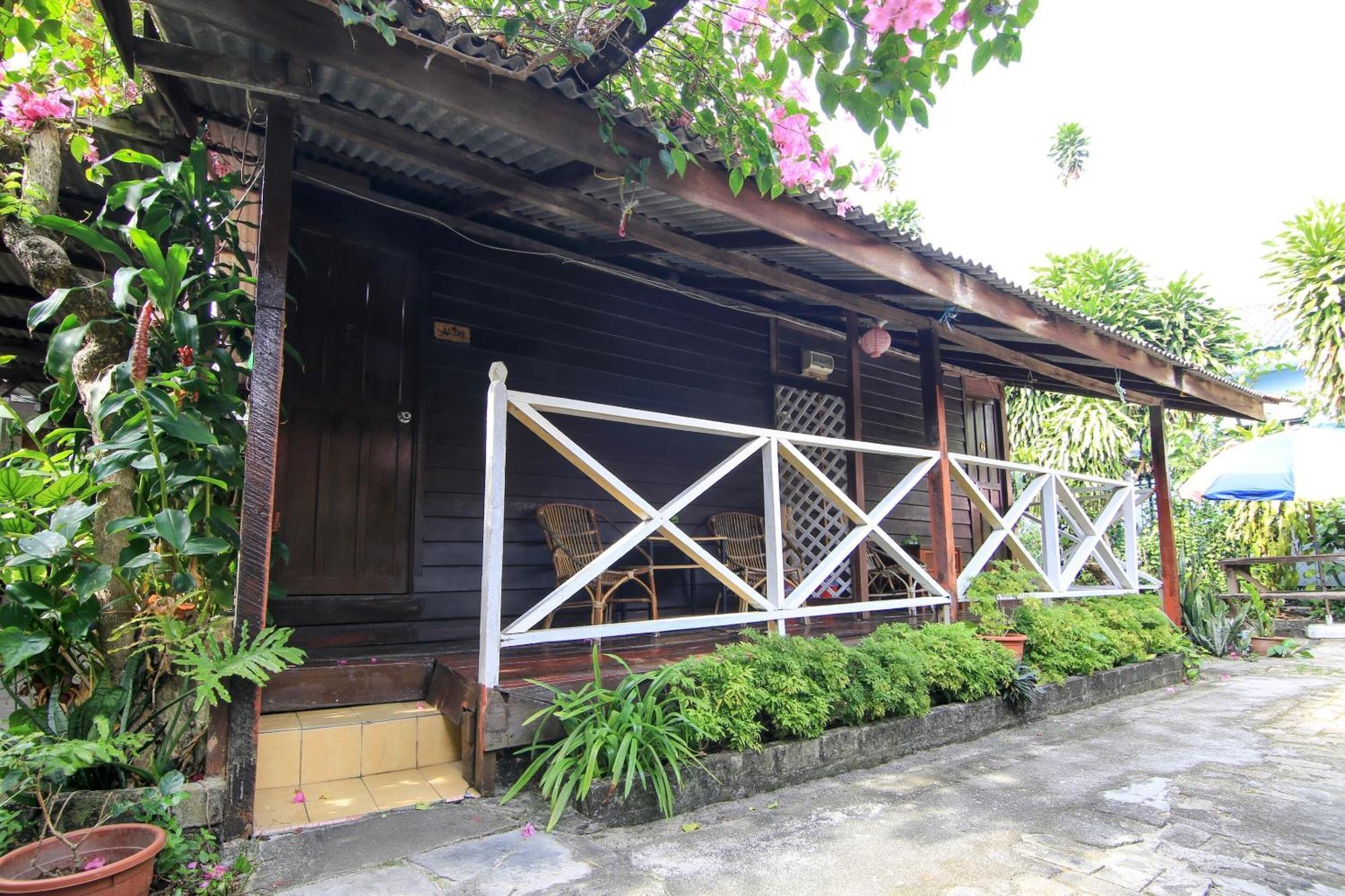 Ombak Inn Chalet Kampung Teluk Nipah Zewnętrze zdjęcie